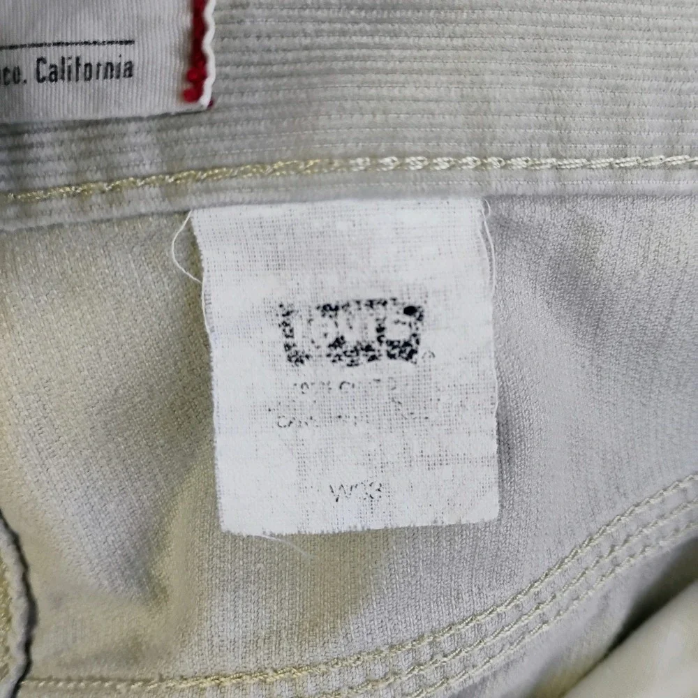Vintage Levi's Beige Carpenter Corduroy Shorts Red Tab Baggy Mens 33 10 Inseam